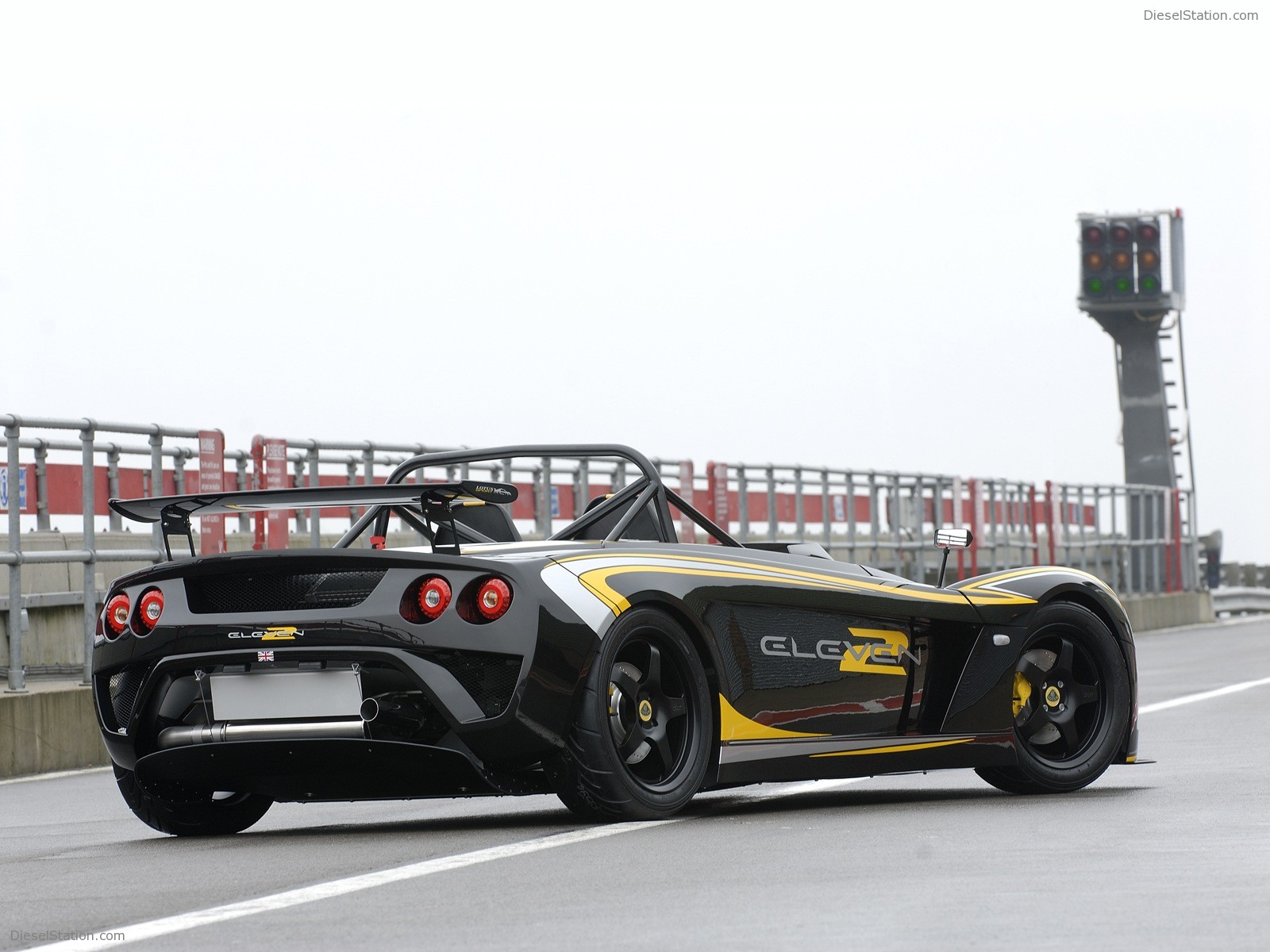 Lotus 2 Eleven